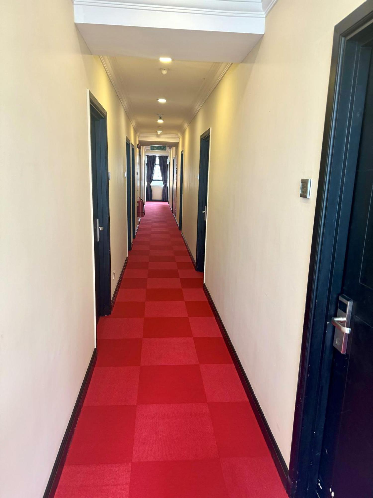 Manhattan Business Hotel Damansara Perdana Petaling Jaya Exterior foto